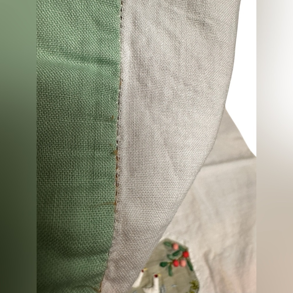 Vtg 1950's Duck Pond Hand-Embroidered Linen Tea Hand Guest Towels - Set of 2 - Picture 4 of 8